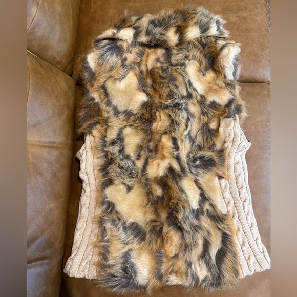 Guess Faux Fur & Knit Vest - Picture 2 of 6